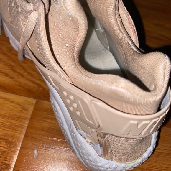 Nike - Picture 6 of 7